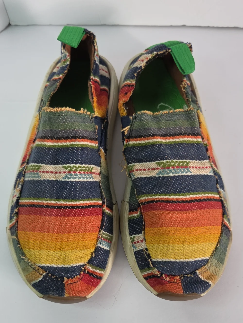 Sanuk Slip-On Canvas Shoes in Multicolor Stripe Size 9 Mens